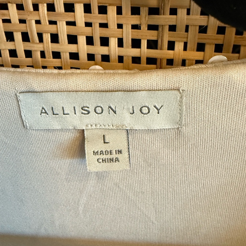 Allison Joy gray sequin top. Size L. - Picture 4 of 10